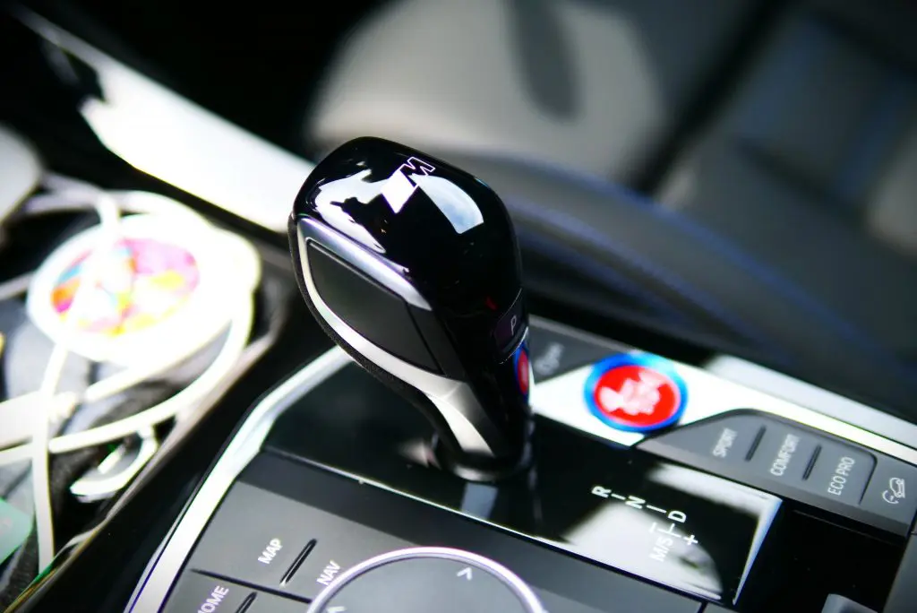 BMW純正 M Performance カーボン・セレクター・レバー・グリップ（AT車・右ハンドル車用） BMW 純正 M performance カーボンセレクターレバー グリップ シフト