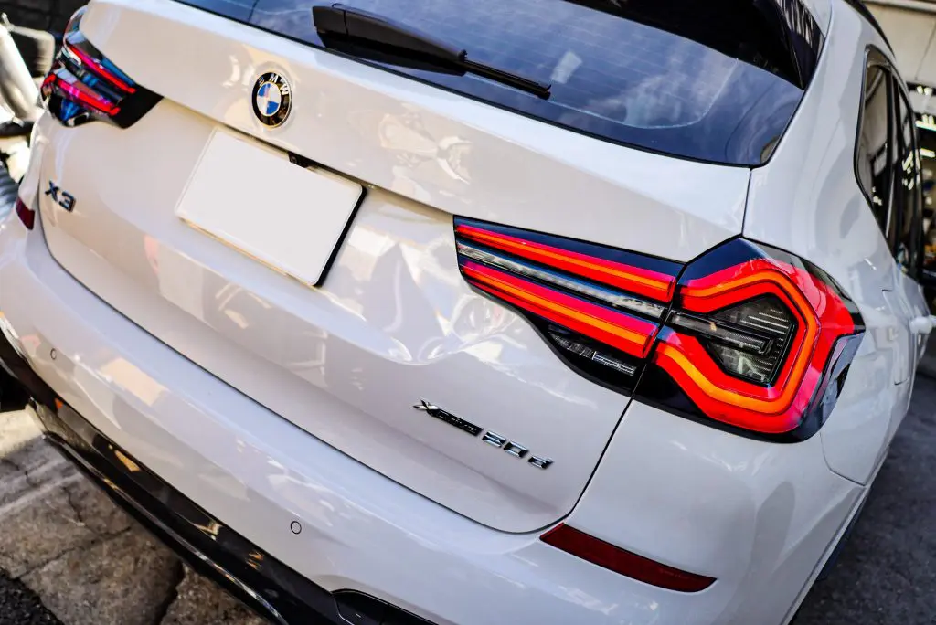 大人気車種♪BMW G01 X3！テールライトを後期Lci化でイマドキ感UP 