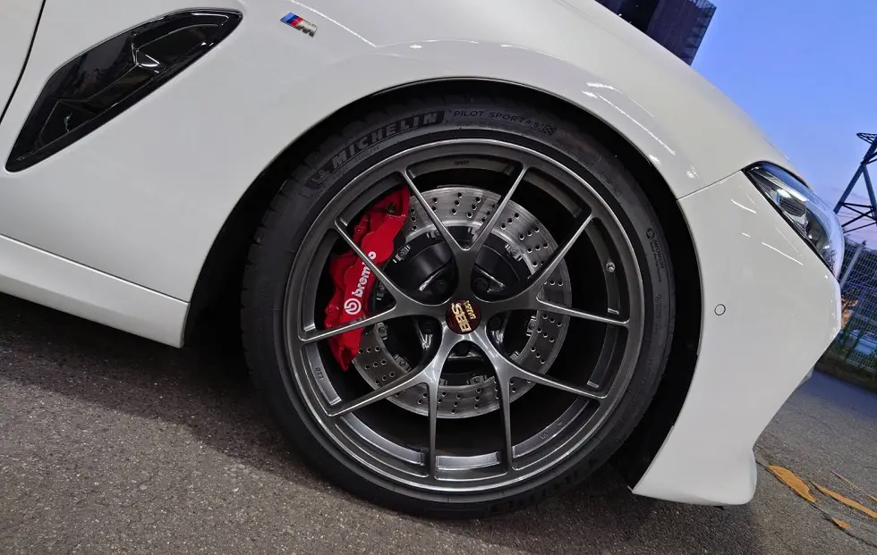 g16-brembo-2.jpg.webp g16-brembo-2.jpg.webp