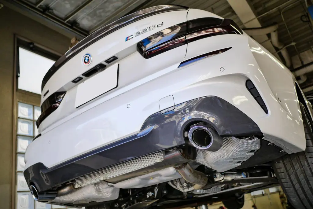 BMW 3シリーズセダン！G20/320dのリアを素敵にカッコよく(*^^)v 