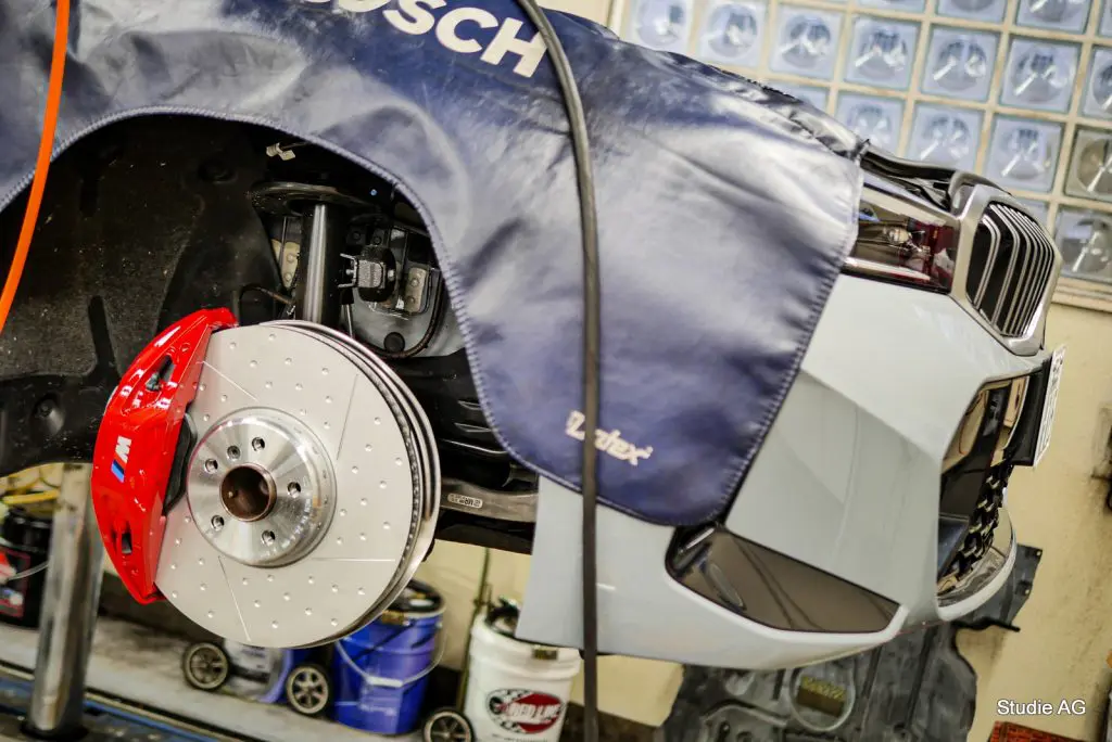 Lci後期モデルにも！BMW M PERFORMANCEブレーキKITが売れてます(^_-)