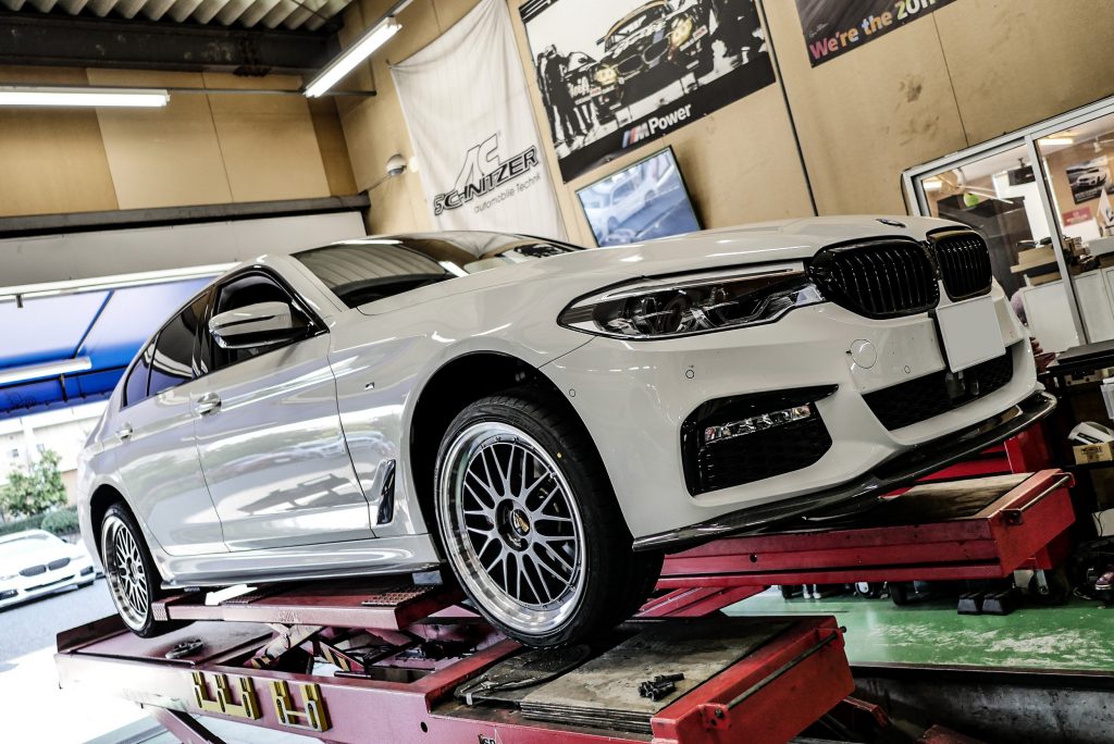 BMW G30 530i MスポーツにBBS LM DB-SLD 20インチサイズ装着