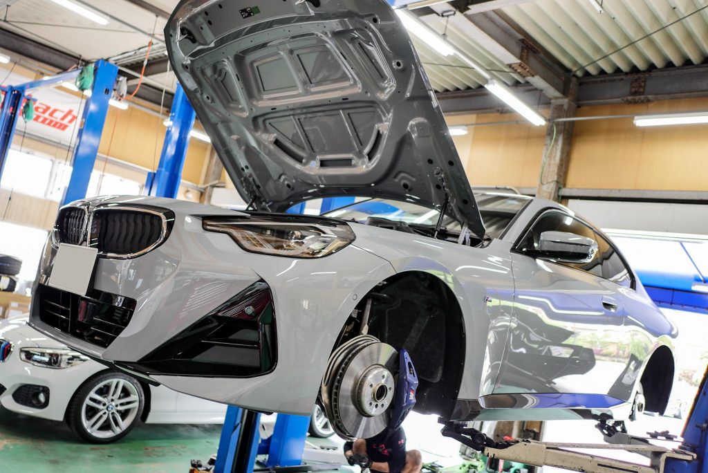 BMW G42 220i MスポーツへStudie SR4低ダストパット