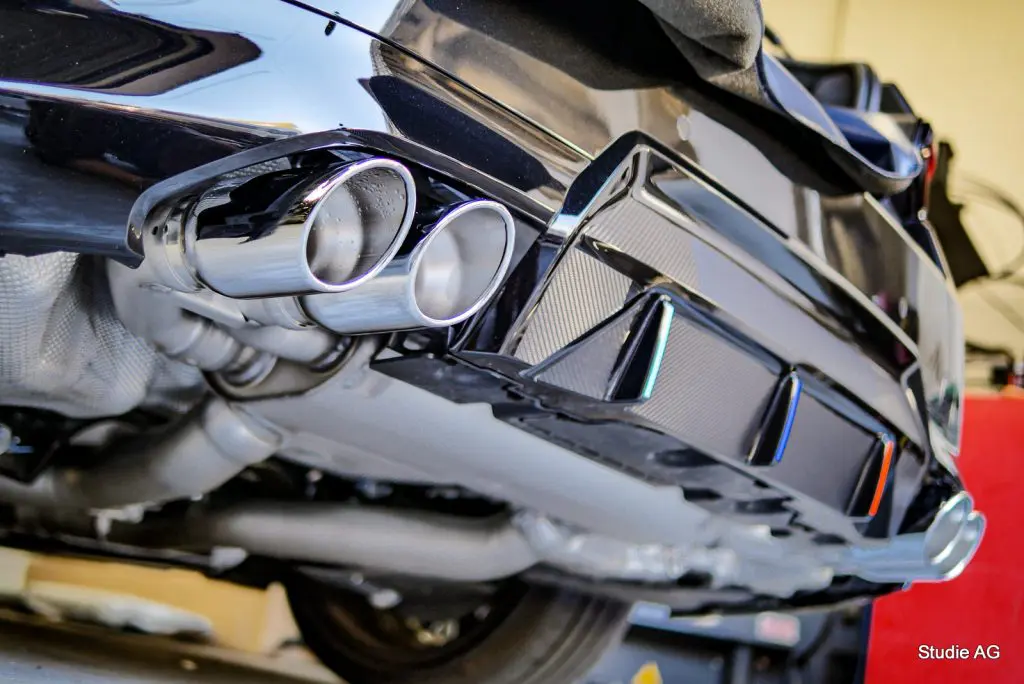 BMW 4シリーズ リアディフューザー 4本出しマフラー用