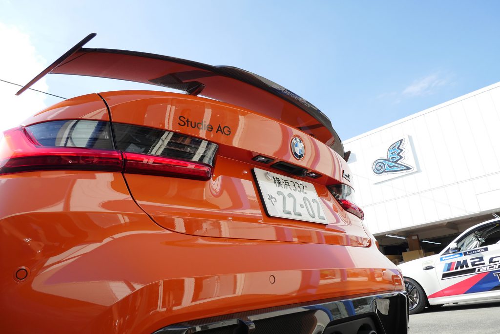Studie AG BMW M3はファイヤーオレンジカラー