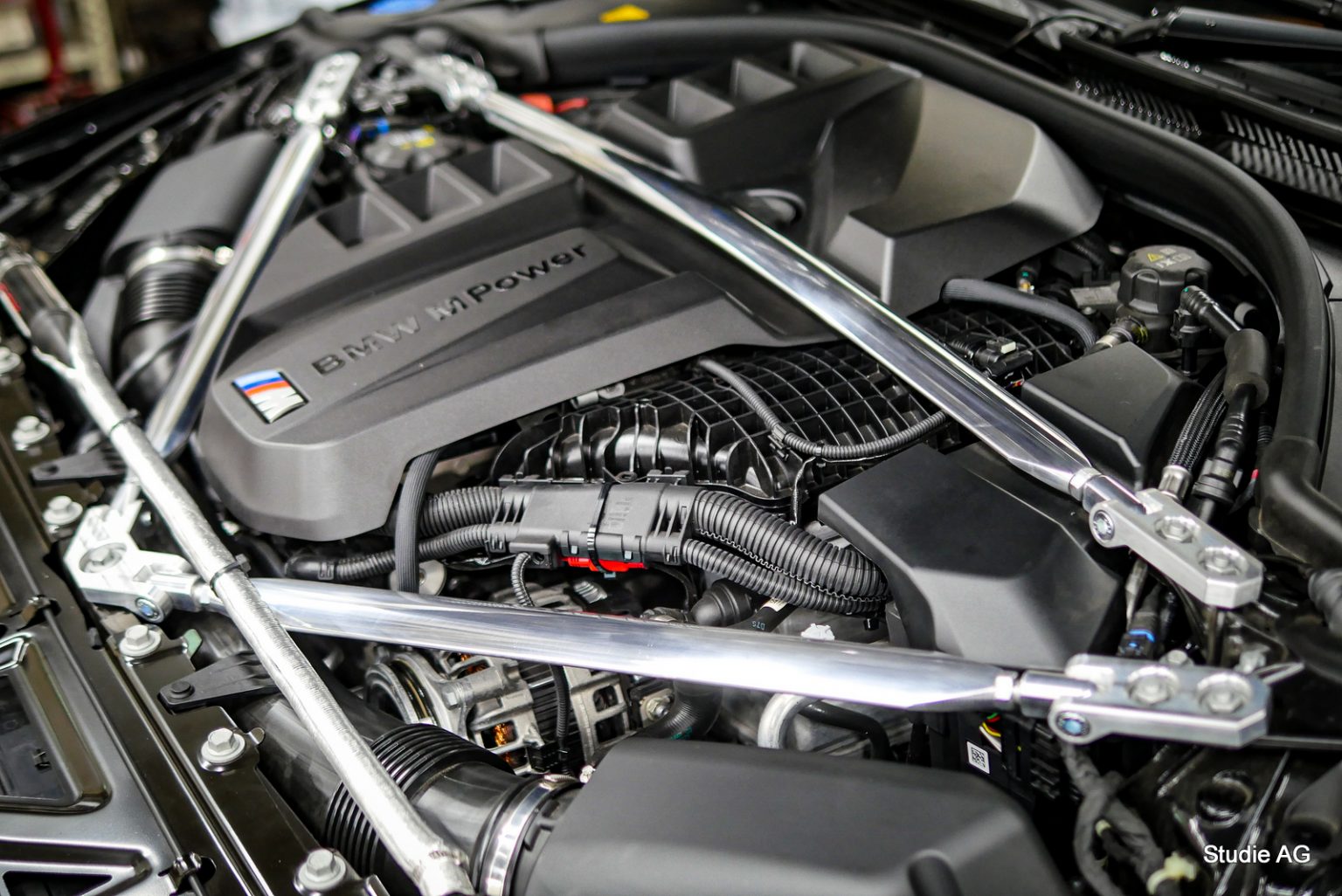 Made in Germanyな美しき逸品！拘りのWiechersタワーバーをBMW G81 M3TRへ(^_-) | Studie[スタディ]