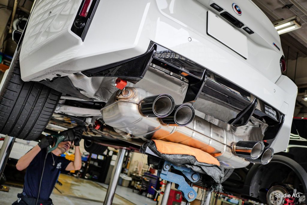 studie_3ddesign_bmw_g87_m2_muffler_carbon_tall_bmw