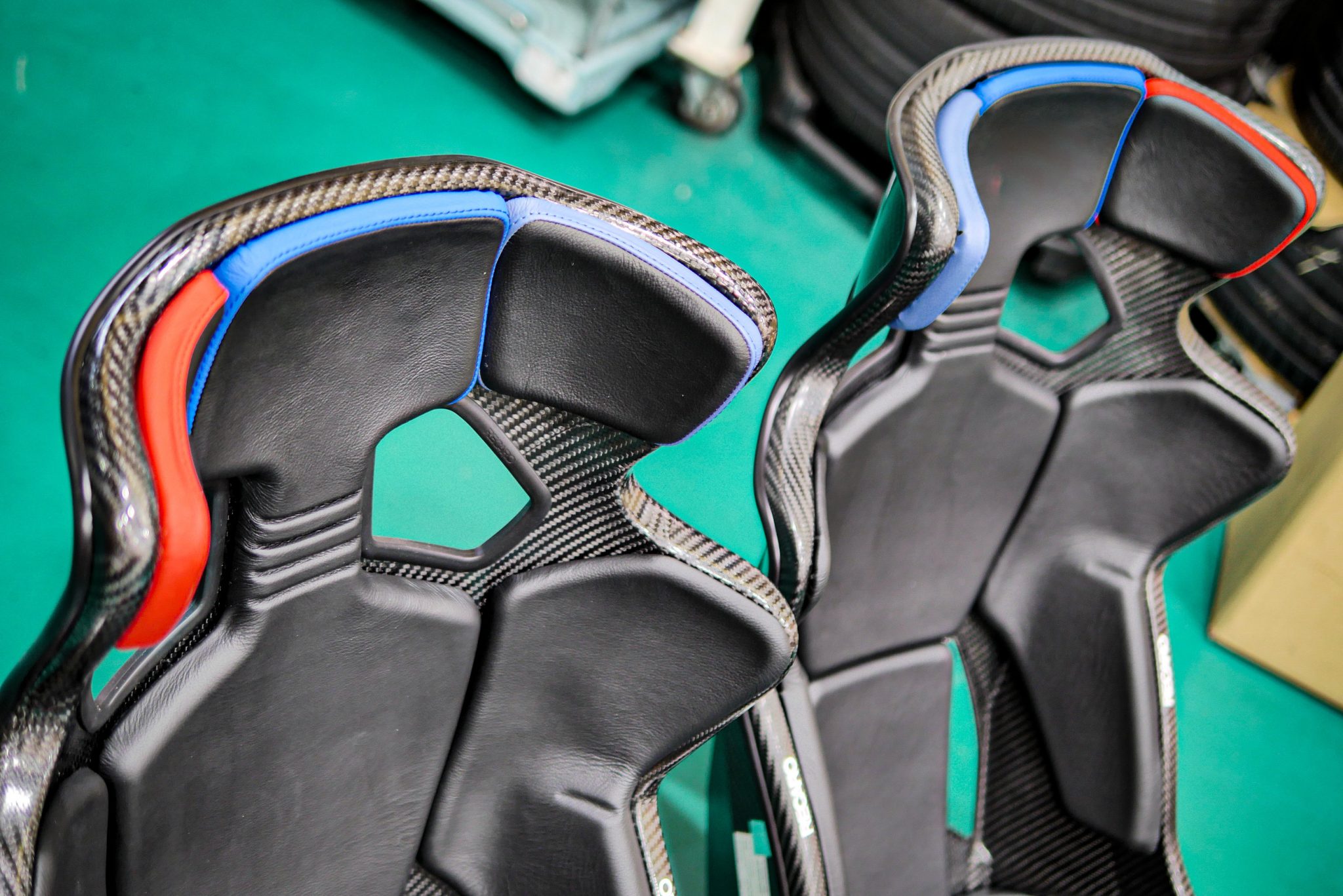 Vol.014-横浜店 RECARO RMS 2600A Carbon投入！！【G87/M2】 | Studie[スタディ]