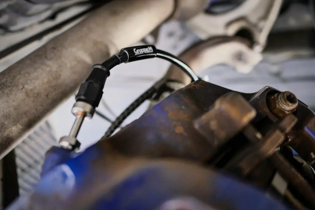 ブレーキホース劣化してませんか？高性能なGruppeM BRAKE LINEをBMWに