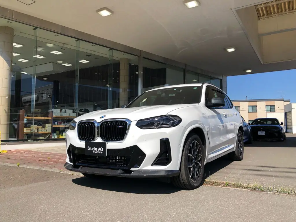 BMW G01 X3へ3D Designペダルセット＆フットレストを装着