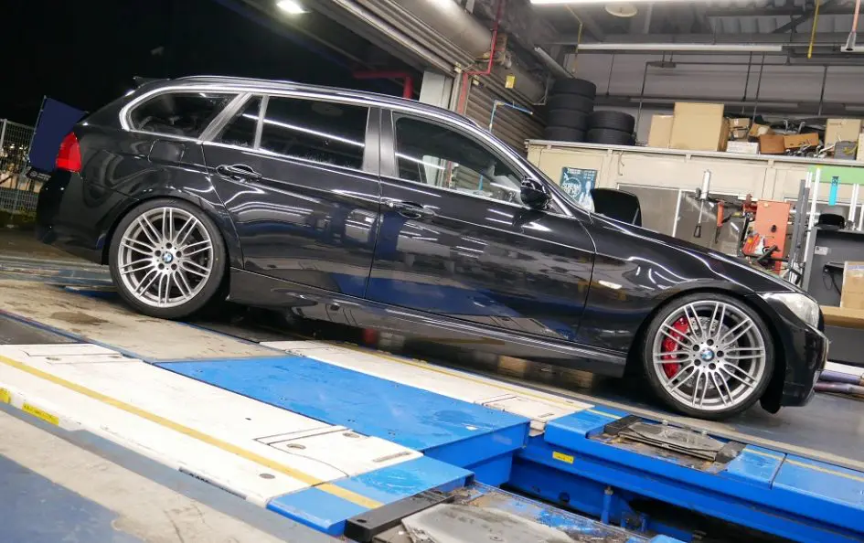 名古屋店 Kさん】理想のカタチへと着々とカスタム進行中のBMW E91/325i