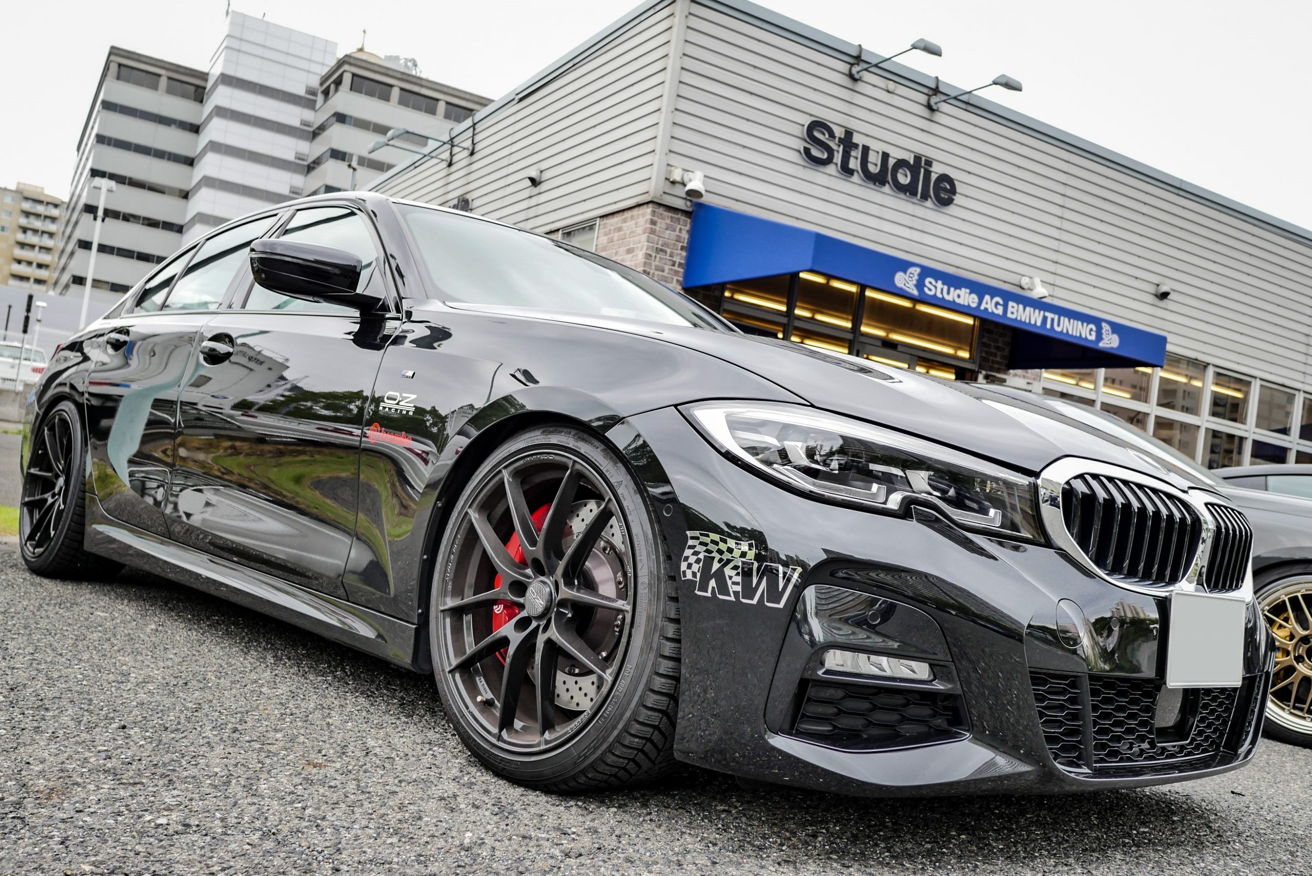 趣味・スポーツ・実用 BMW PROFILE 趣味・スポーツ・実用 BMW PROFILE 真っ赤なボディもカッコいい