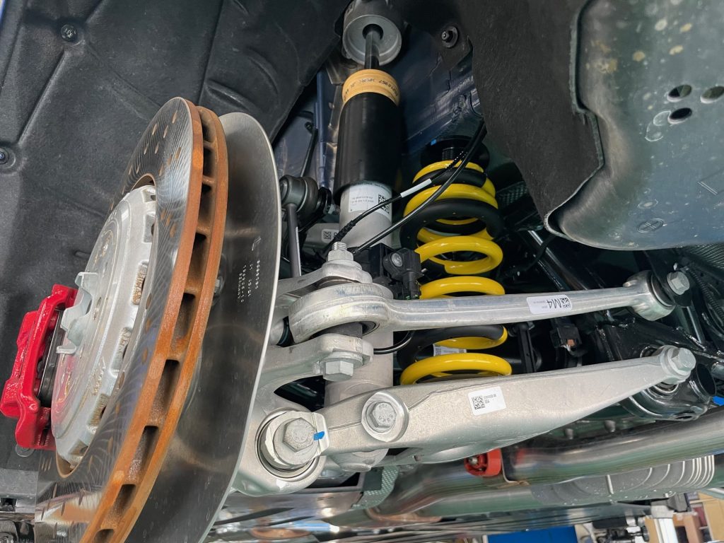 KW HAS(ハイト アジャスタブル スプリング)キットをBMW G82 M4へ装着