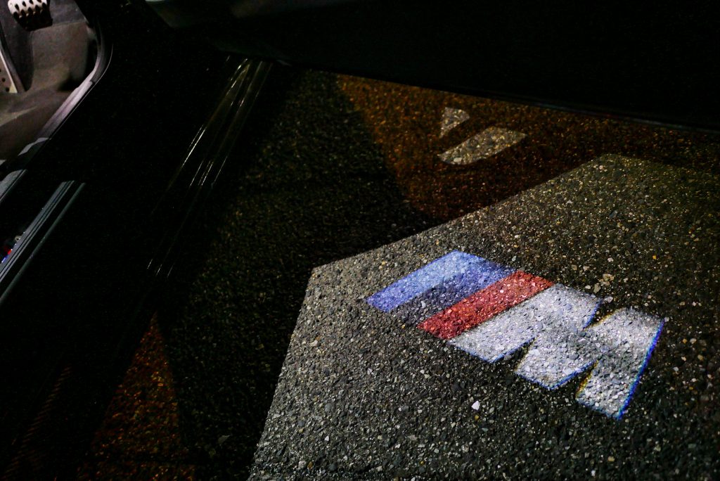 BMW M PERFORMANCE PARTS LEDドアプロジェクターカーテシライト