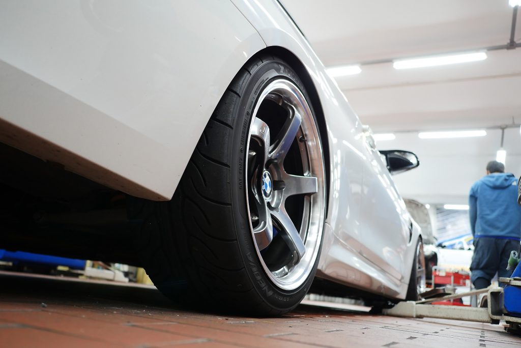 BMW買うならStudie Car Salesで!
