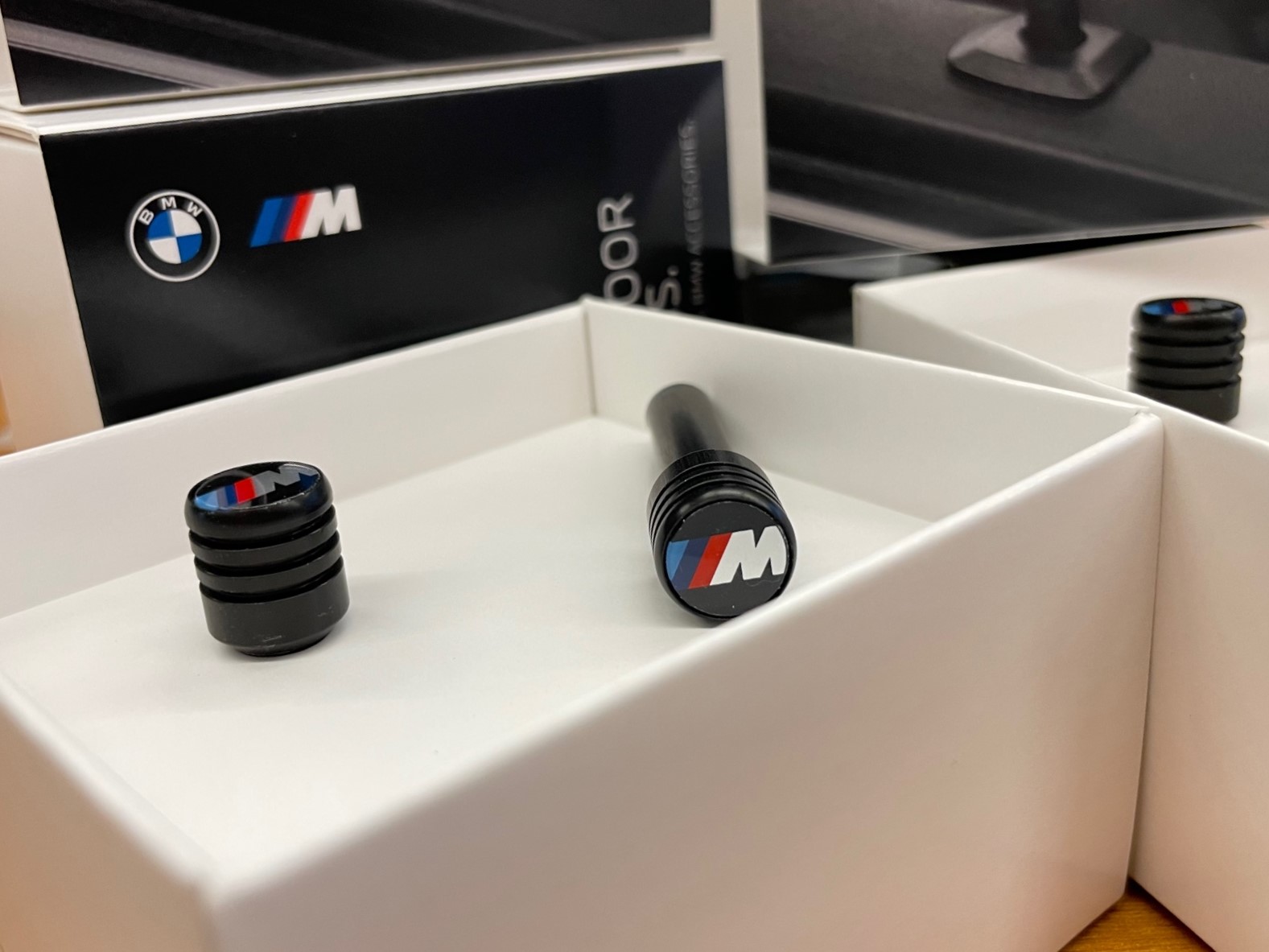 BMW M PERFORMANCE ドアロックピン第二弾入荷(^_^) | Studie[スタディ]