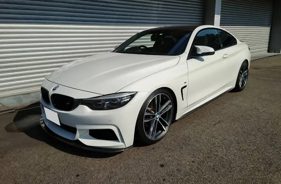 BMWのバンパーに、そして、フロントスポイラーに追加でかっこ良さ倍増