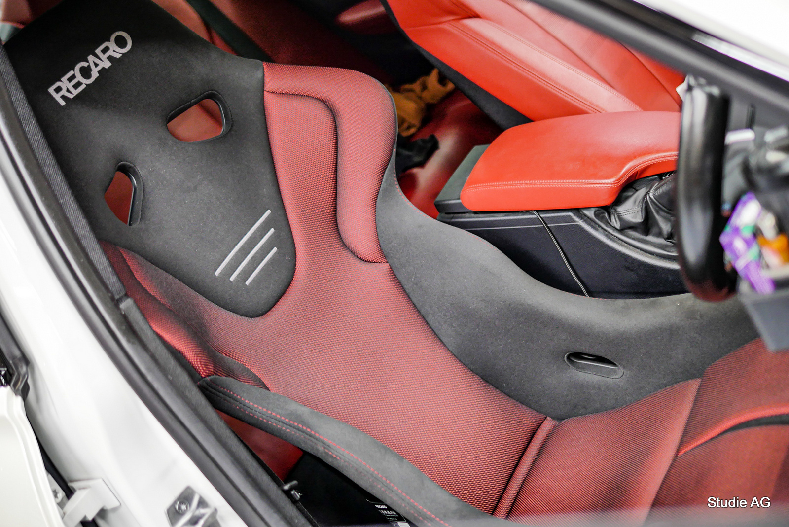 BMW F80M3に！ドライビングが益々楽しくなっちゃうRECARO投入