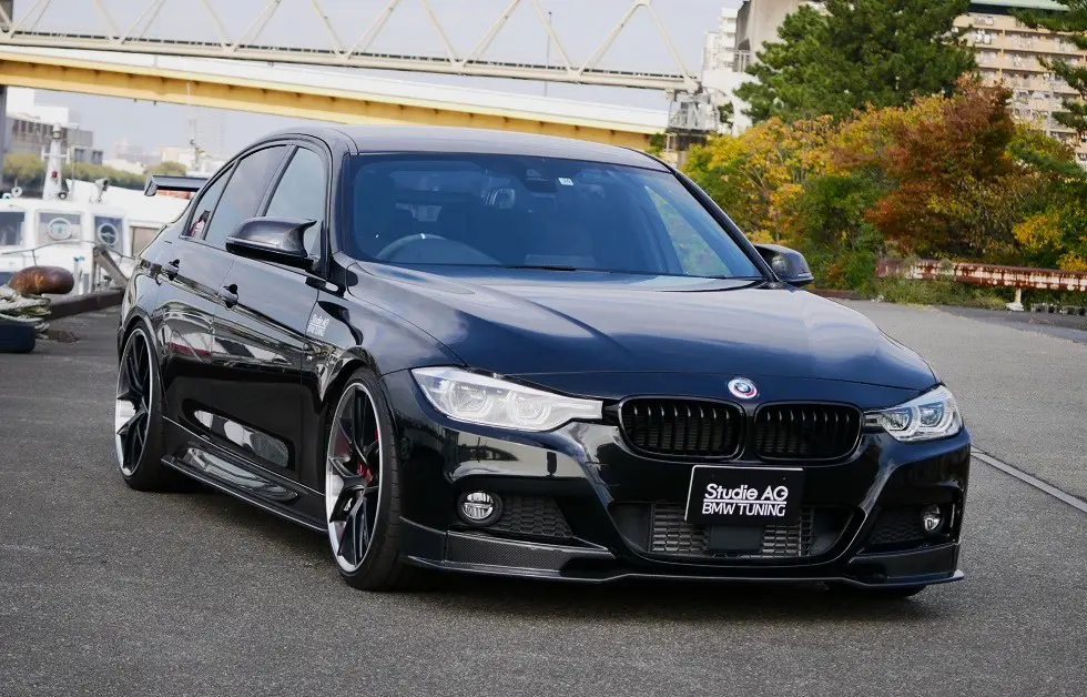 イケイケなスポーツセダン、BMW F30/320d！スタディカーセルス