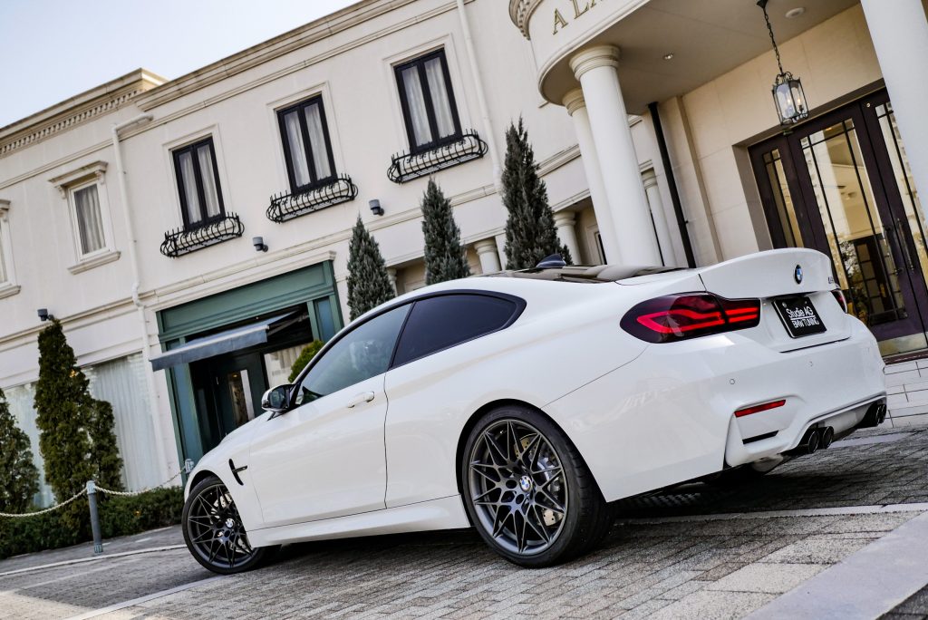 Studie Car Sales BMW F82M4 Competition