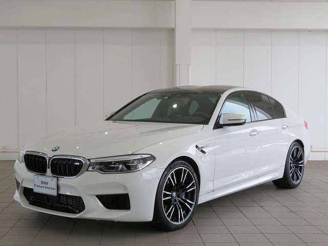 Studie福岡×3DDesign×バルコムBMW3社協力厳選中古車MモデルF90M5