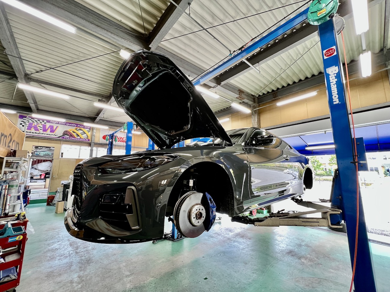 僕的にはダウンスプリングならACシュニッツァーガお勧めですね〜。機能