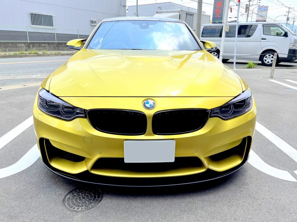 九州のBMW専門店スタディ福岡。
BMW_F80_M3にドイツBMWチューナーLIGHTWEIGHT（ライトウエイト）フロントスポイラー取付です。