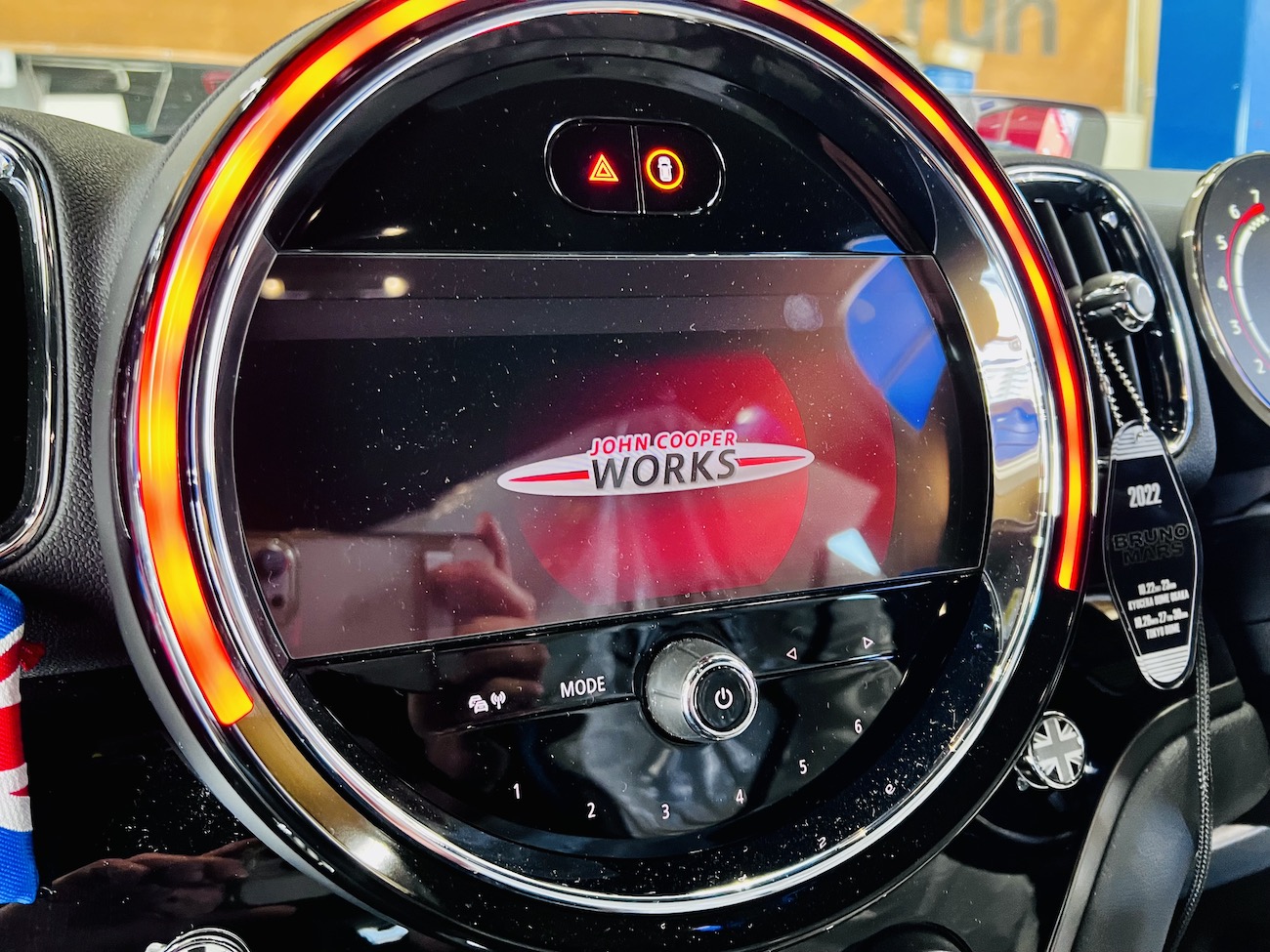 BMW MINI F60/JCWにApple CarPlay機能追加！最高に快適な車内空間になりました♪便利便利(^ ^) Studie