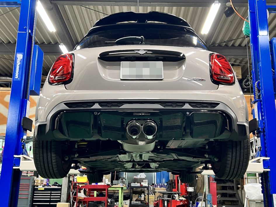 BMW MINI F56/JCWに炎のサウンドREMUS装着です！ | Studie[スタディ]