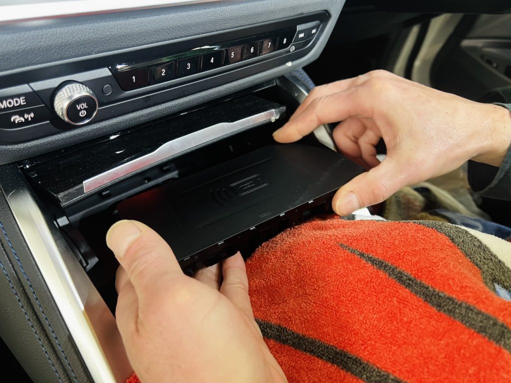 studie_ag_bmw_wireless_charging_bmw_IMG_33420.jpg