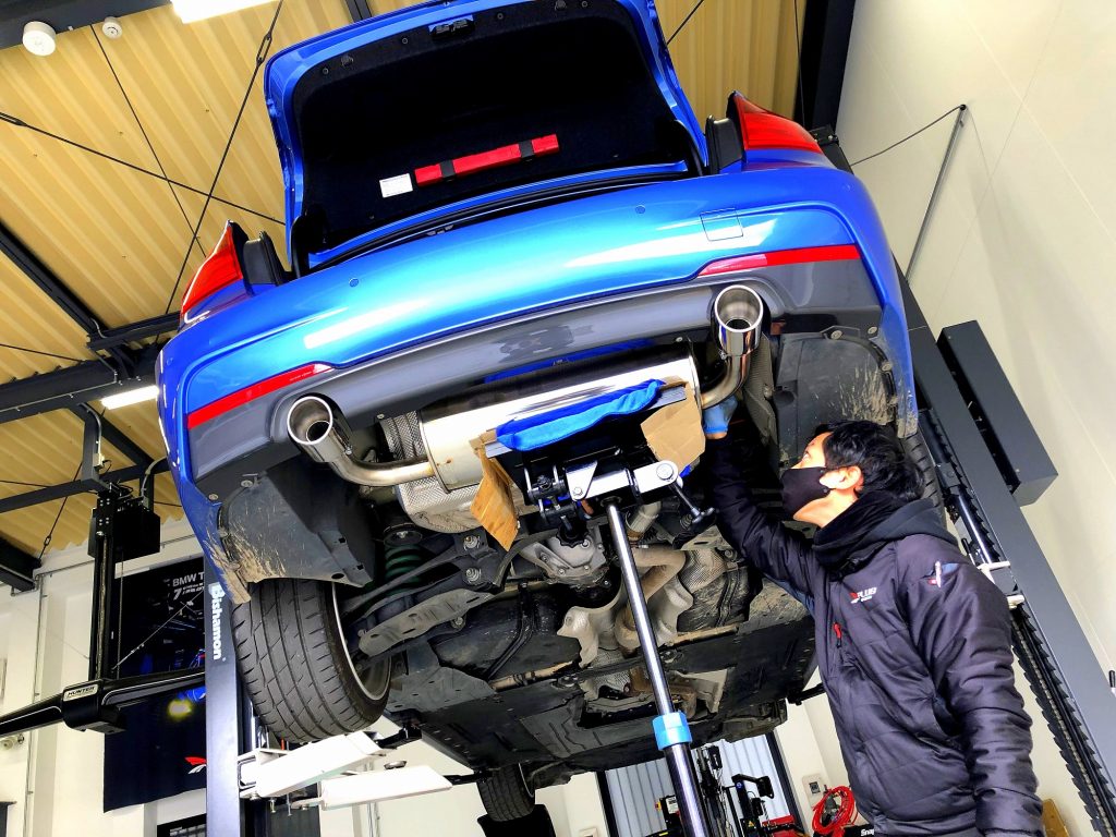 九州のBMW専門店スタディ福岡。BMW_F30に3DDesignマフラー取付です!奏でるエキゾーストノートが楽し過ぎます!