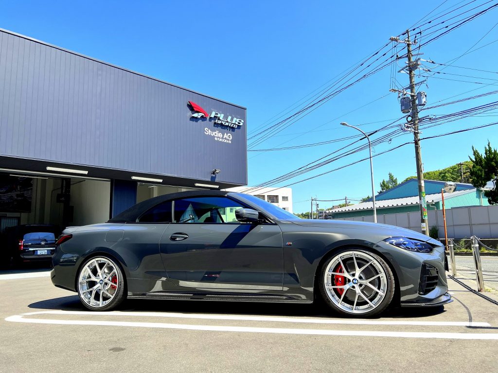 九州のBMW専門店スタディ福岡。
BMW4シリーズカブリオレG23-M440iXにリジカラお取付です!