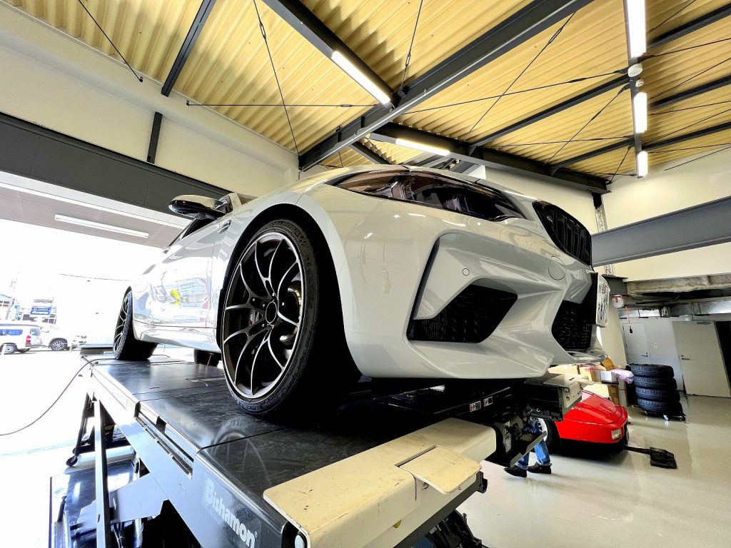九州のBMW専門店スタディ福岡。BMW_M2CompetitionにCOXボディダンパー取付とCPM取付させて頂きました!