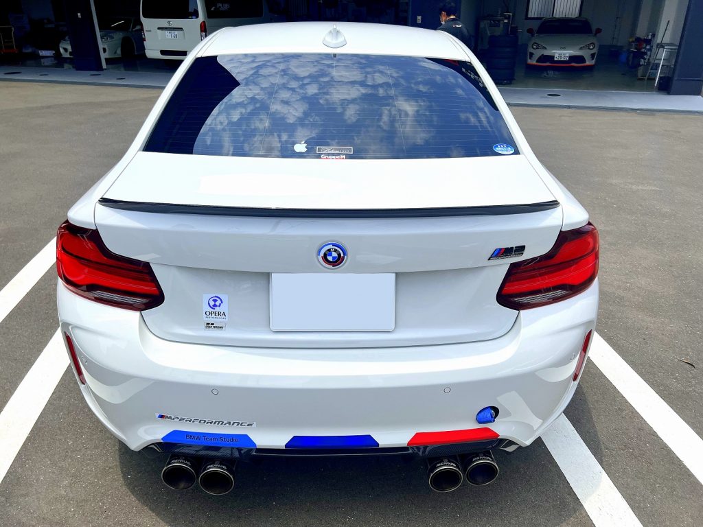 九州のBMW専門店スタディ福岡。BMWユーザー様から人気なM50THエンブレムをいっぱい交換させてもらってます(^^)