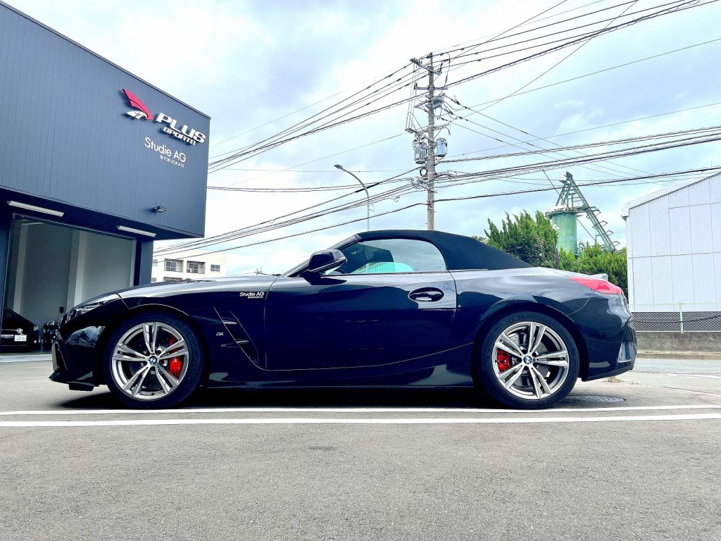 九州のBMW専門店スタディ福岡。BMW ZシリーズG29にBMW M PERFORMANCEパーツ取付です!BMW M 50周年記念エンブレムも交換です(^^)
