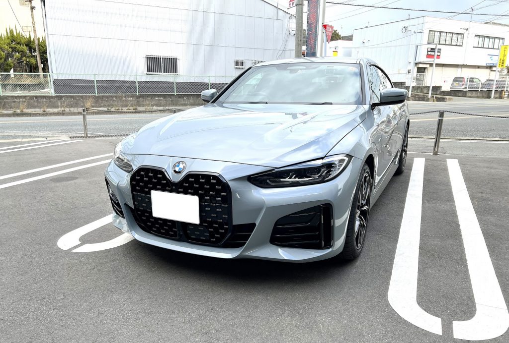 九州のBMW専門店スタディ福岡。BMW4シリーズG26グランクーペにBMWMPERFORMANCEカーボンリップスポイラー取付しました!