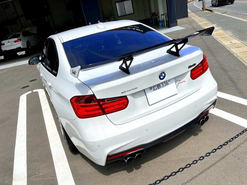 九州のBMW専門店スタディ福岡。
スタディカーセールスをご利用頂きF30-320iをご納車させて頂きました!