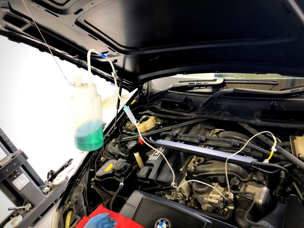 九州のBMW専門店スタディ福岡。ワコーズRECS施工ご予約受付中!吸気系・燃焼室のクリーング!