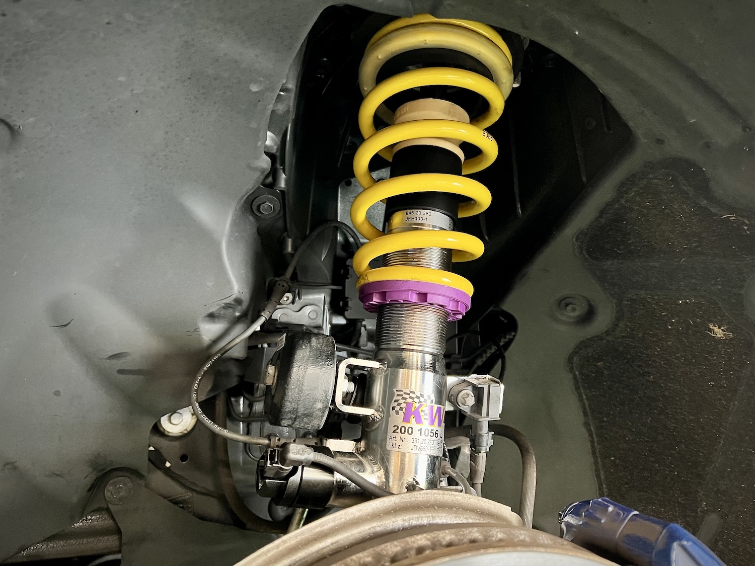 BMW_G20M340iXに電子制御ダンパー用サスペンションキットKW-DDC
