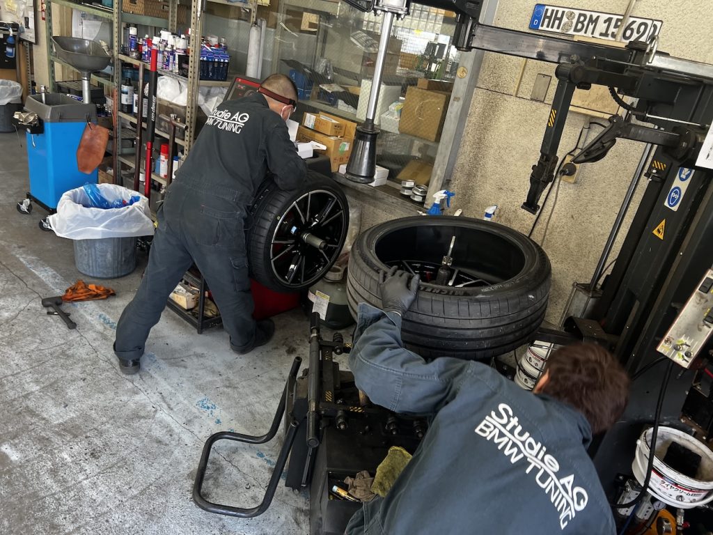 bmw_dunlpotire_bmw_studie_ag