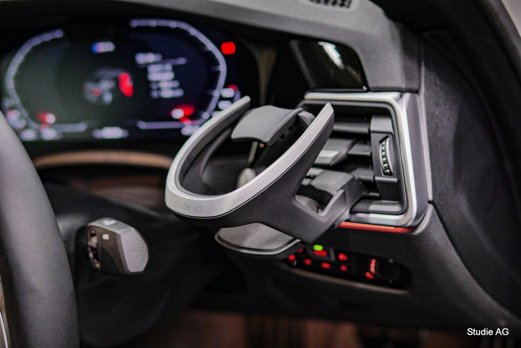 Studie AG Cup Holder G82M4