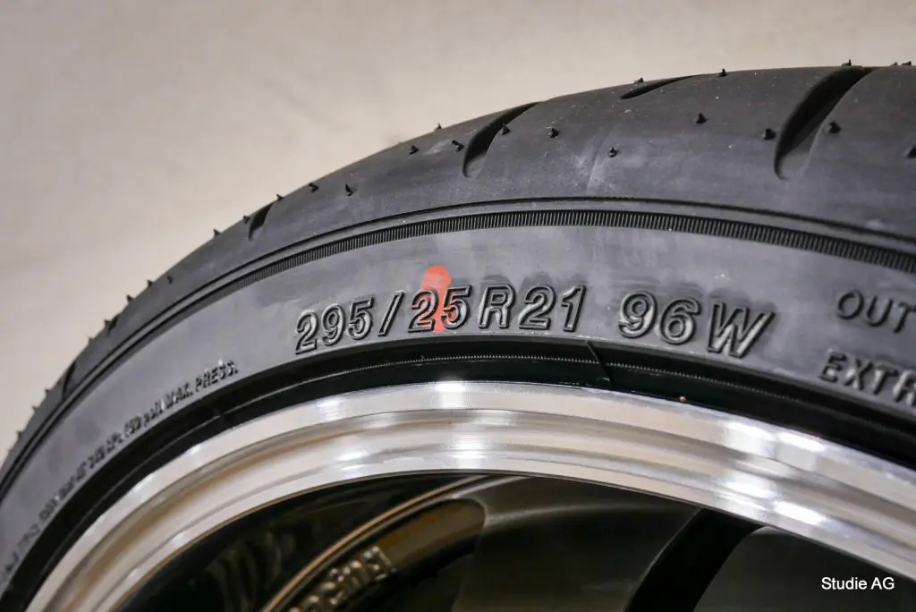 【陸様GM20-BWM】 BMW G87M2 Alpha-N Ver + ADVAN Racing GT 20/21inch！ | Studie