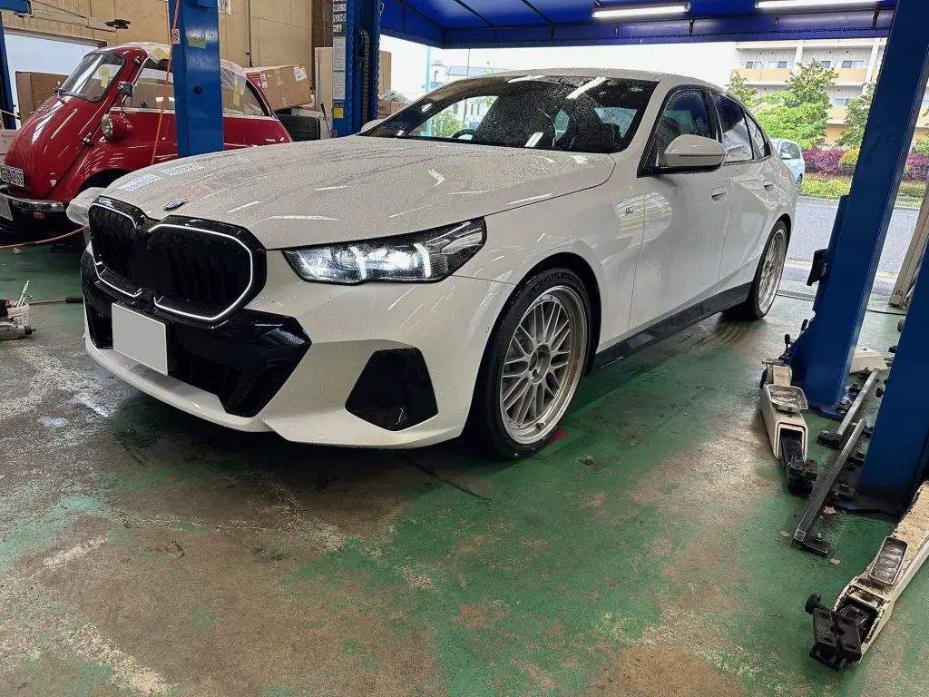 BMW G60 523iをAC SCHNITZERスプリングキットでVeryVeryFastで