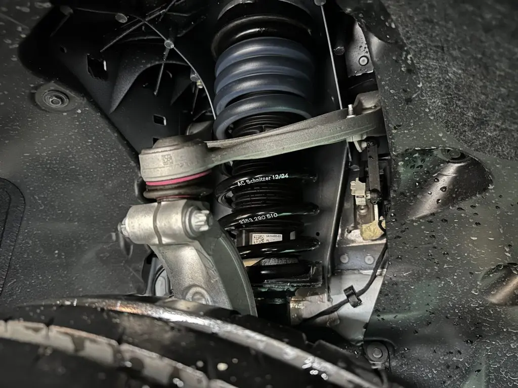 BMW G60 523iをAC SCHNITZERスプリングキットでVeryVeryFastで