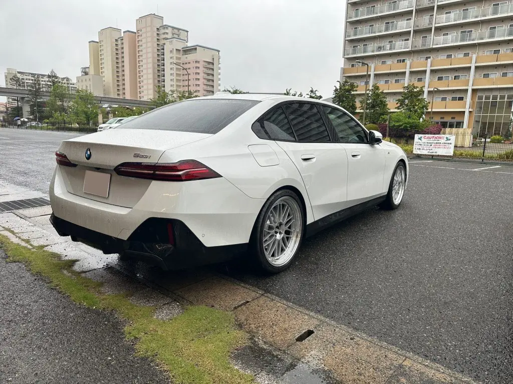 BMW G60 523iをAC SCHNITZERスプリングキットでVeryVeryFastで