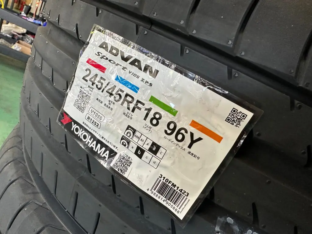 ADVAN Sport V105 Z・P・SタイヤをBMW F10LCI 523dへ装着いただきまし