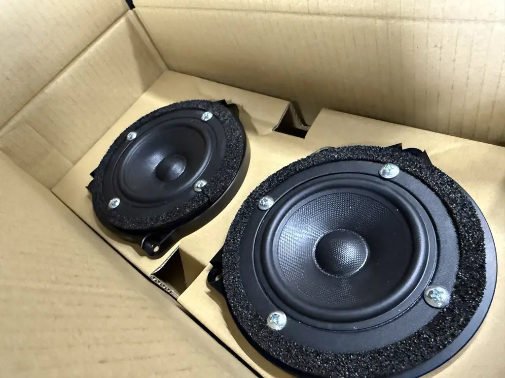 G21 ALPINA B3 Touringへスタディサウンドシステム Scan Speakキットを