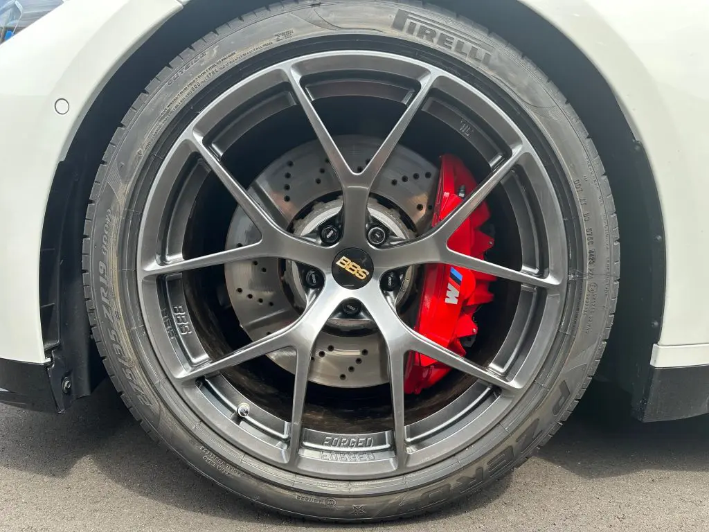 業物BBS JAPAN鍛造ホイールFI-R EvoをBMW G80 M3へ装着でございます(^_