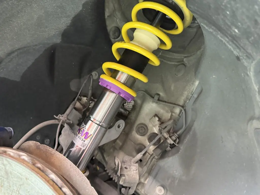 BMW F22 M235iのサスペンションをKW V1でリフレッシュ(^_^)v