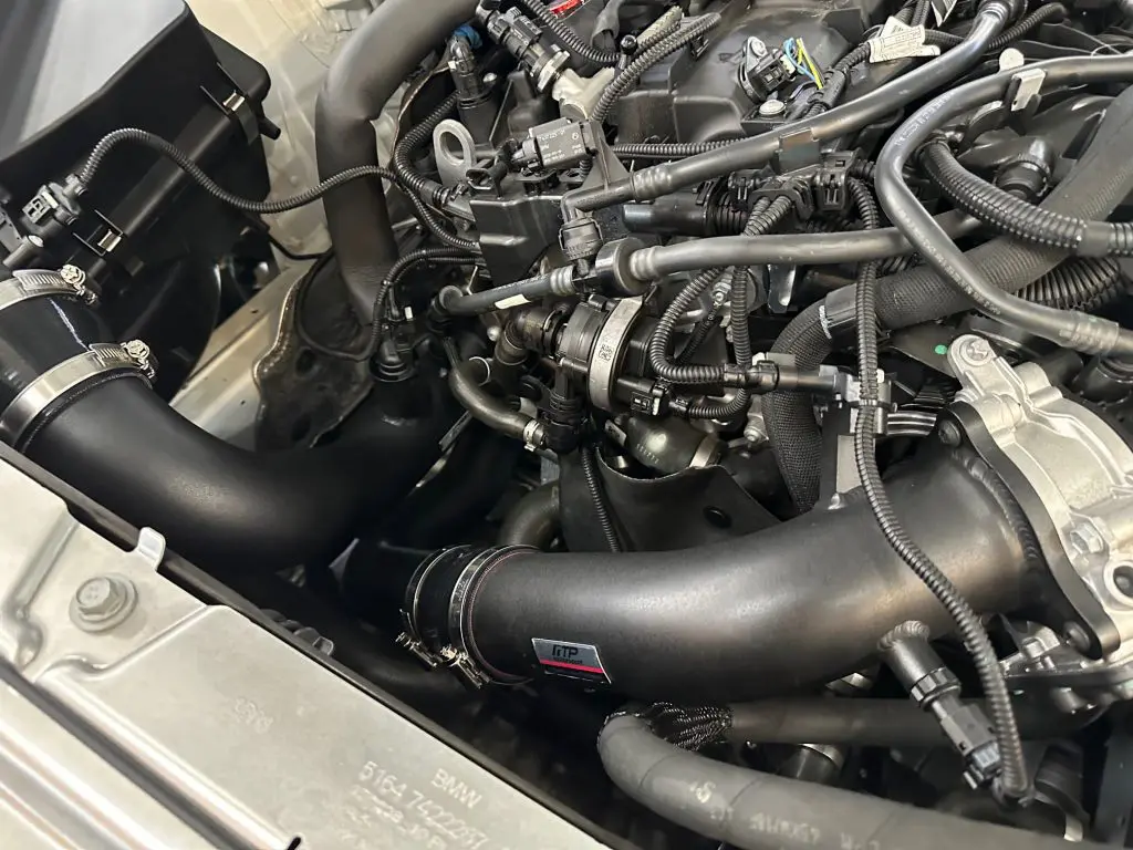 FTPチャージパイプキットをBMW G20 320iへ装着です！ | Studie